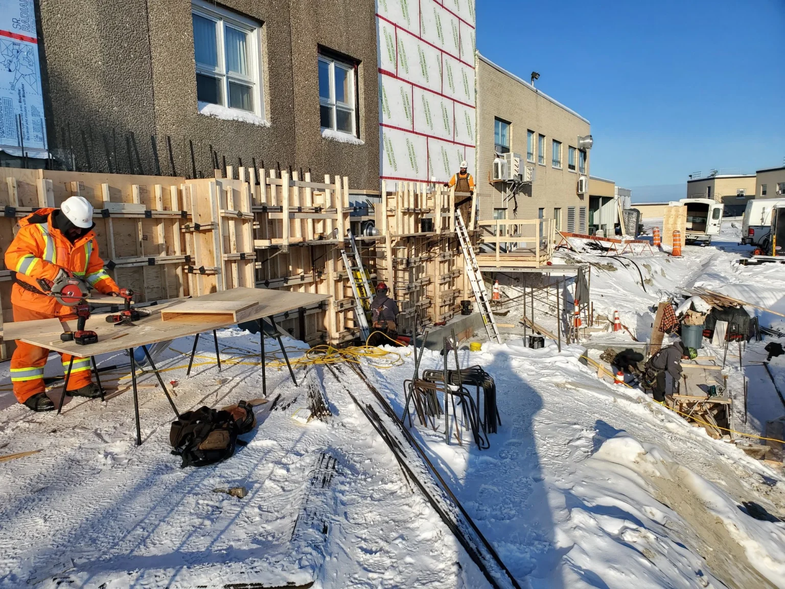 Chantier Métal Plus inc. - coffrage et bétonnage à Val-d'Or